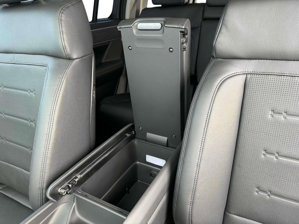 new 2025 Hyundai SANTA FE HEV car, priced at $46,319