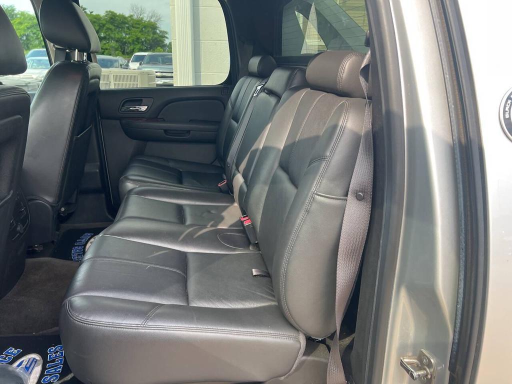 used 2013 Chevrolet Avalanche car, priced at $17,900
