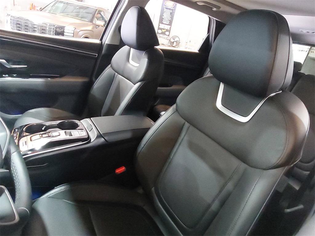 used 2024 Hyundai TUCSON Hybrid car, priced at $36,205