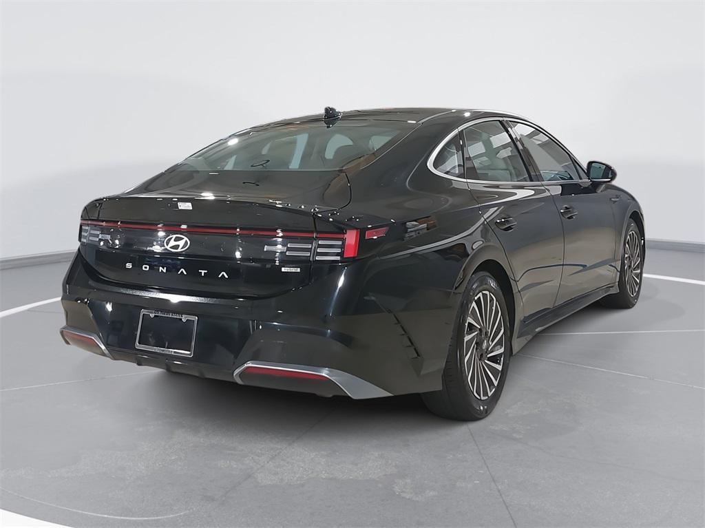 used 2024 Hyundai Sonata Hybrid car, priced at $27,453