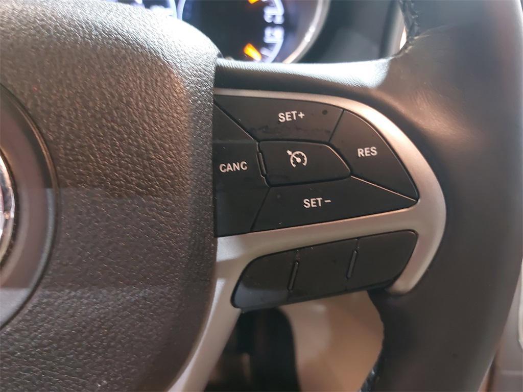 used 2018 Jeep Grand Cherokee car, priced at $16,533