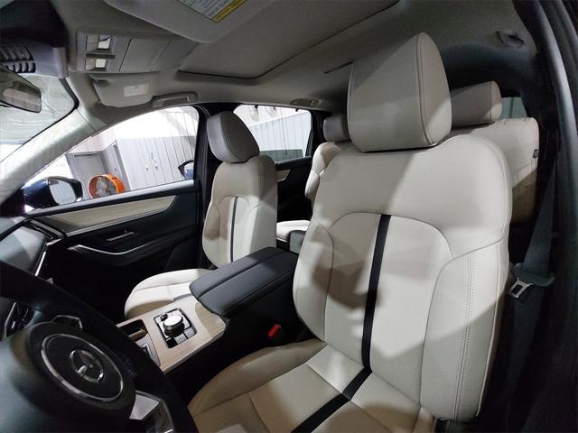 new 2025 Mazda CX-90 car, priced at $40,376