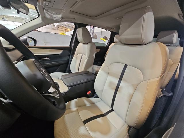 new 2025 Mazda CX-90 car, priced at $40,376