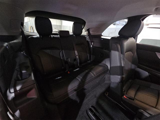 new 2025 Mazda CX-90 car, priced at $40,376