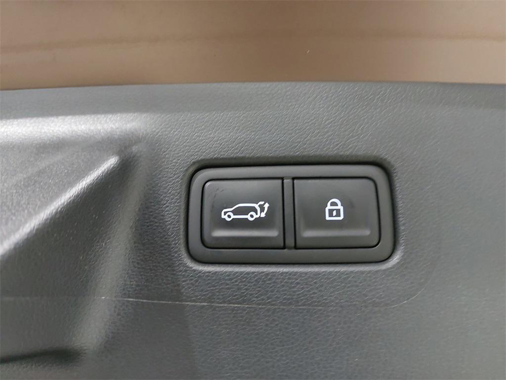 used 2024 Hyundai Santa Fe car, priced at $35,573