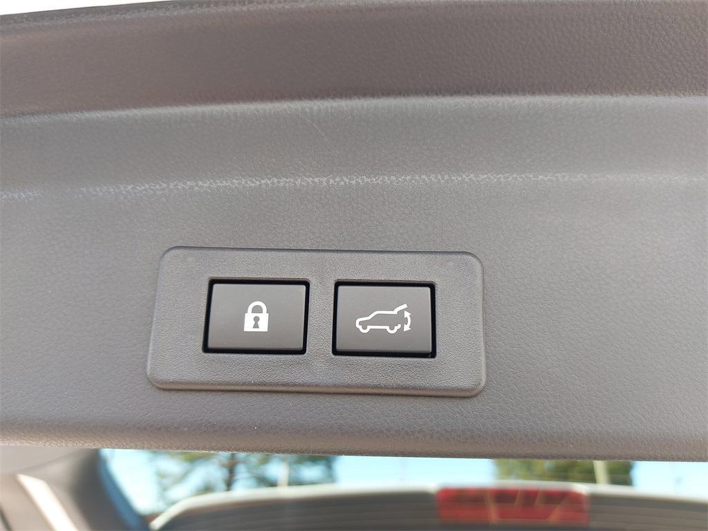 used 2025 Subaru Ascent car, priced at $37,677