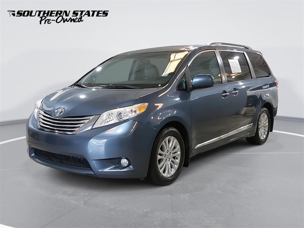 used 2017 Toyota Sienna car, priced at $21,197