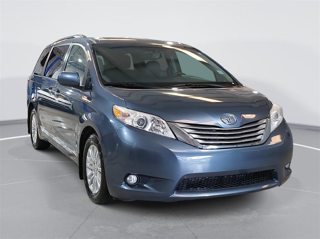 used 2017 Toyota Sienna car, priced at $21,197