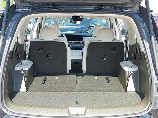 used 2025 Hyundai Santa Fe car, priced at $45,267