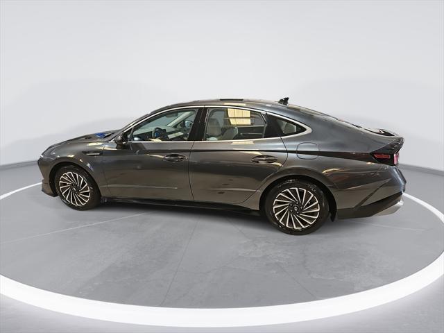 used 2024 Hyundai Sonata Hybrid car, priced at $27,748