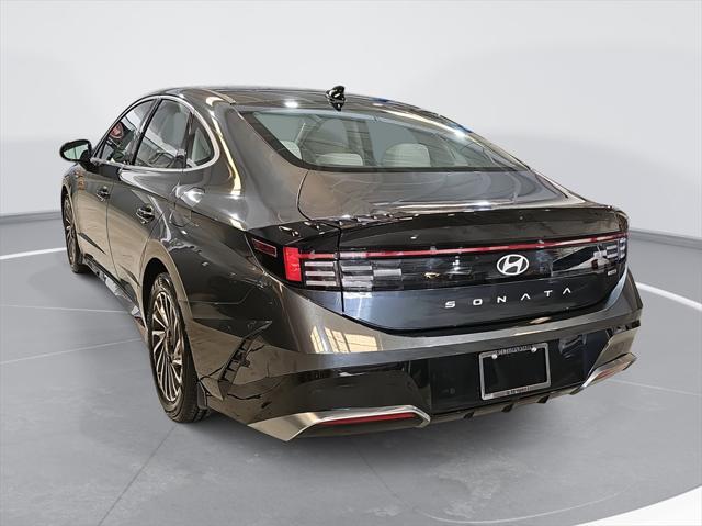used 2024 Hyundai Sonata Hybrid car, priced at $27,748