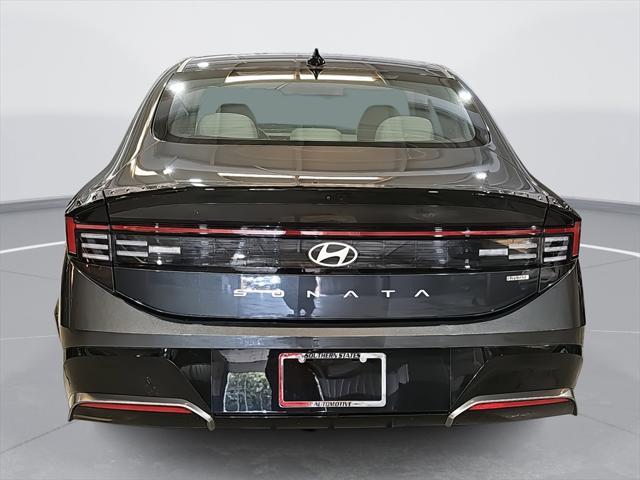 used 2024 Hyundai Sonata Hybrid car, priced at $27,748