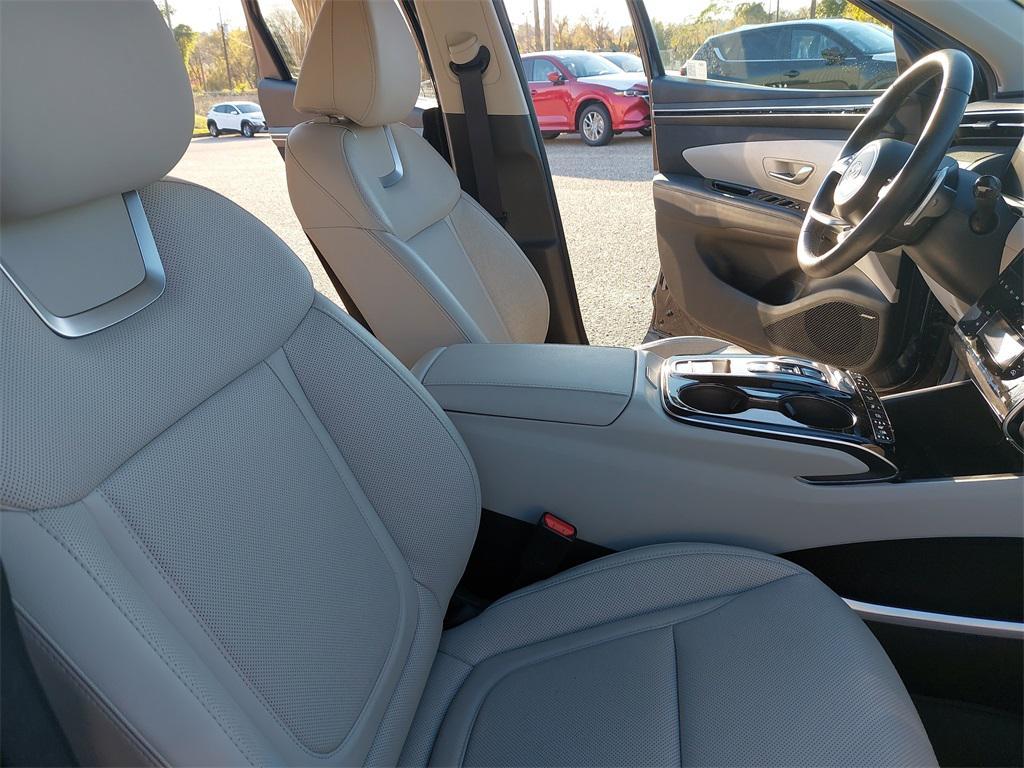 used 2024 Hyundai TUCSON Hybrid car, priced at $31,092