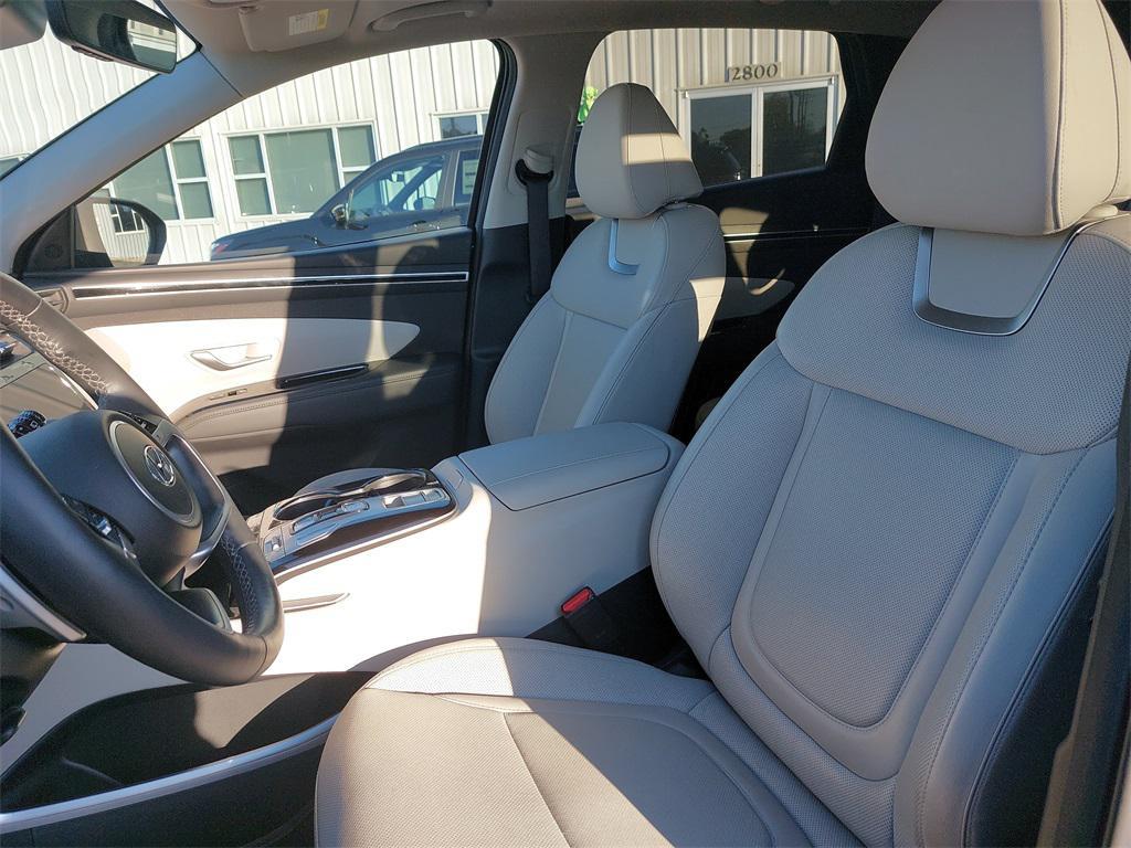 used 2024 Hyundai TUCSON Hybrid car, priced at $31,092