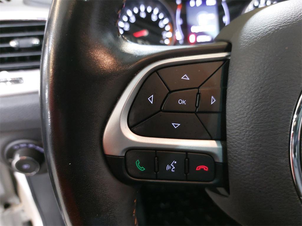 used 2020 Jeep Compass car, priced at $18,120