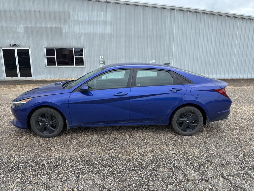 used 2023 Hyundai Elantra car
