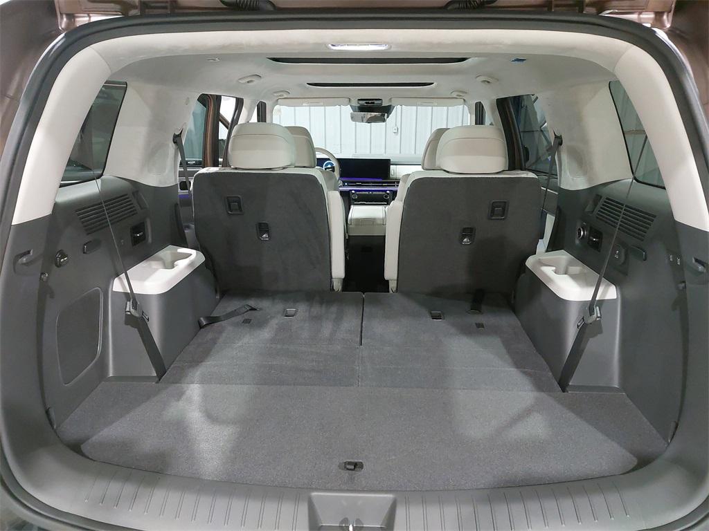 used 2025 Hyundai Santa Fe car, priced at $41,998