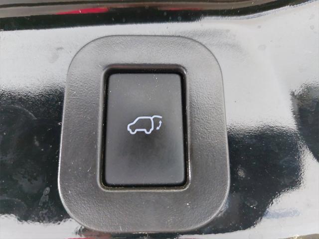 used 2020 Toyota Sienna car, priced at $32,666