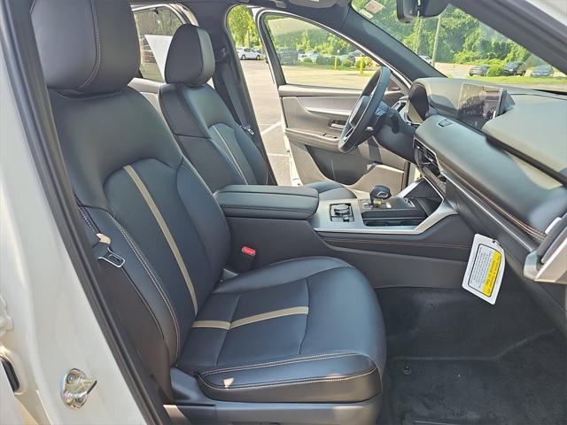 new 2025 Mazda CX-90 car, priced at $46,620