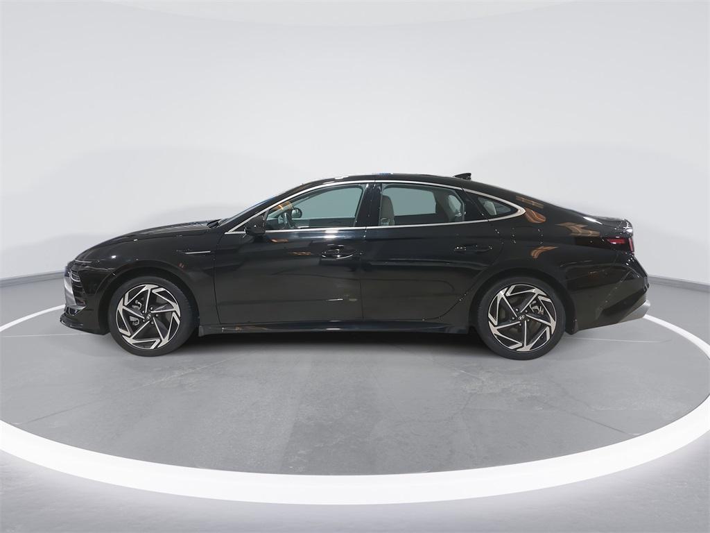 used 2024 Hyundai Sonata car, priced at $25,396