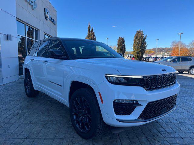 new 2025 Jeep Grand Cherokee car, priced at $65,046
