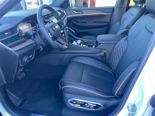 new 2025 Jeep Grand Cherokee car, priced at $65,046