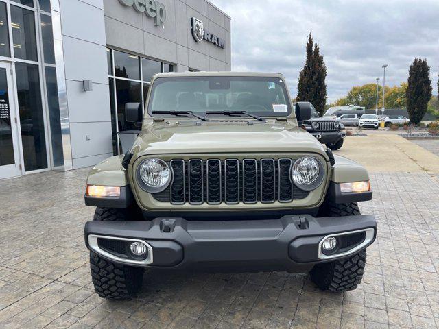 new 2025 Jeep Gladiator car, priced at $45,598