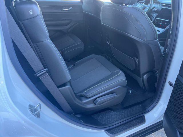 new 2025 Jeep Grand Cherokee L car, priced at $40,178