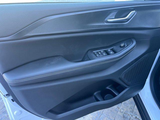 new 2025 Jeep Grand Cherokee L car, priced at $40,178