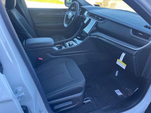 new 2025 Jeep Grand Cherokee L car, priced at $40,178