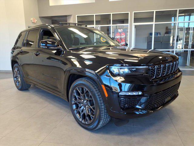 new 2025 Jeep Grand Cherokee car, priced at $65,564
