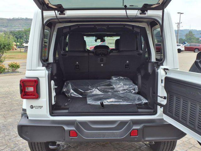 new 2025 Jeep Wrangler car, priced at $52,253