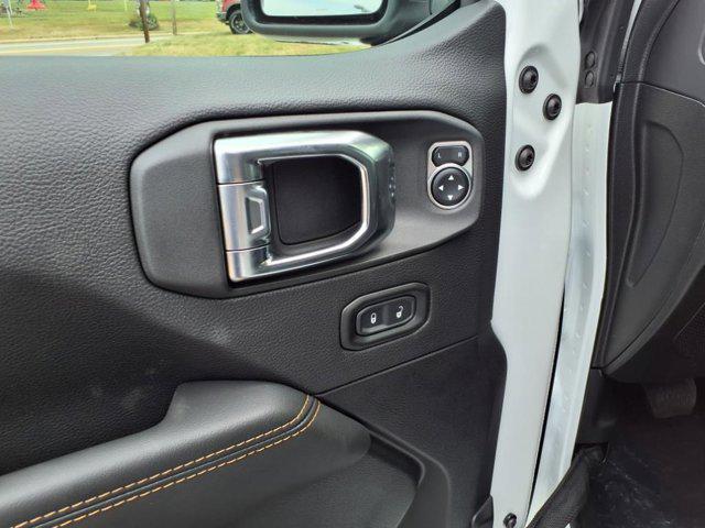 new 2025 Jeep Wrangler car, priced at $52,253