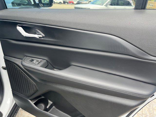 new 2025 Jeep Grand Cherokee L car, priced at $42,622