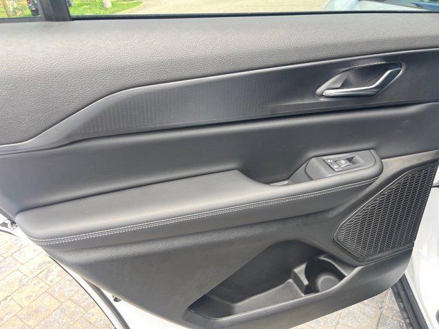 new 2025 Jeep Grand Cherokee L car, priced at $42,622