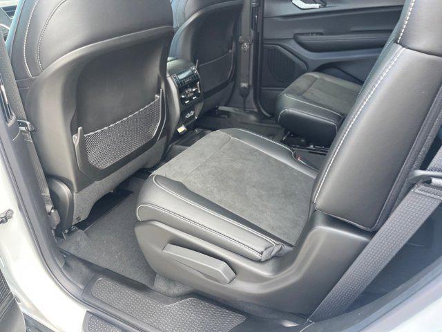 new 2025 Jeep Grand Cherokee L car, priced at $42,622