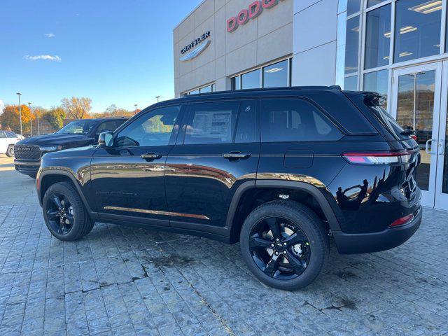 new 2025 Jeep Grand Cherokee car, priced at $44,747
