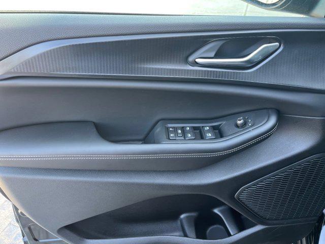 new 2025 Jeep Grand Cherokee car, priced at $36,799