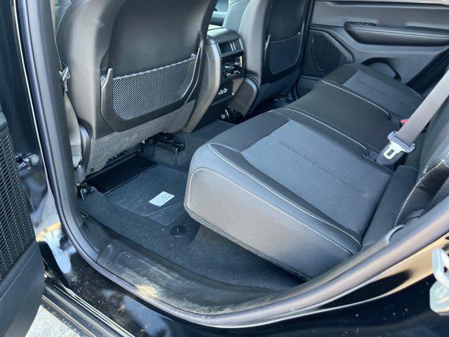 new 2025 Jeep Grand Cherokee car, priced at $36,799