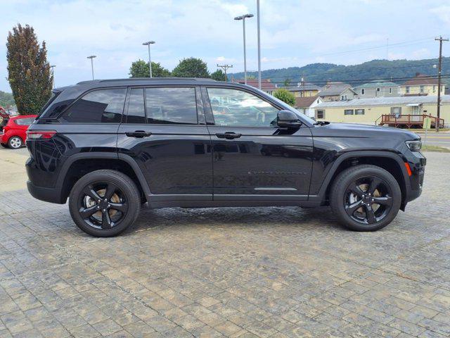 used 2023 Jeep Grand Cherokee car, priced at $31,080