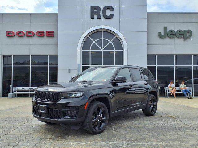 used 2023 Jeep Grand Cherokee car, priced at $31,080