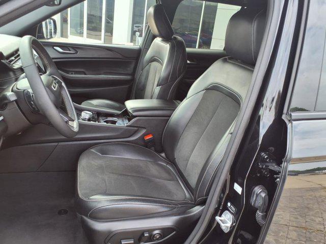 used 2023 Jeep Grand Cherokee car, priced at $31,080