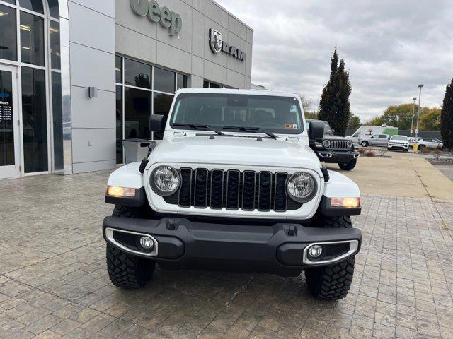 new 2025 Jeep Gladiator car, priced at $42,308