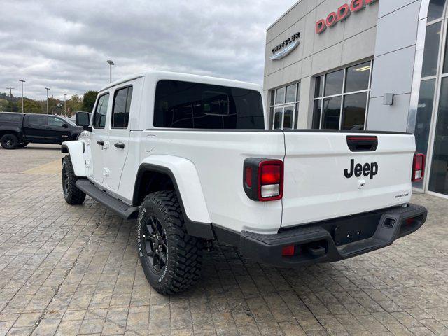 new 2025 Jeep Gladiator car, priced at $42,308