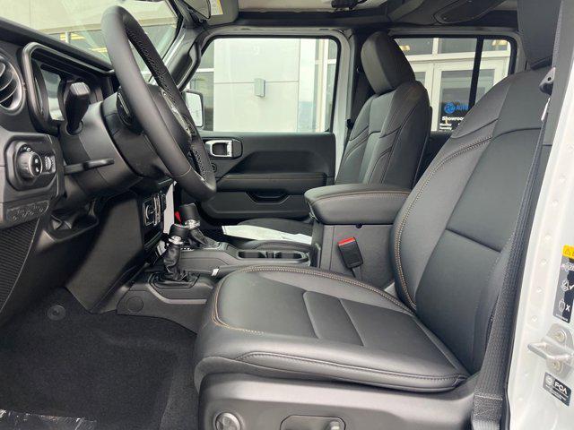 new 2025 Jeep Gladiator car, priced at $42,308