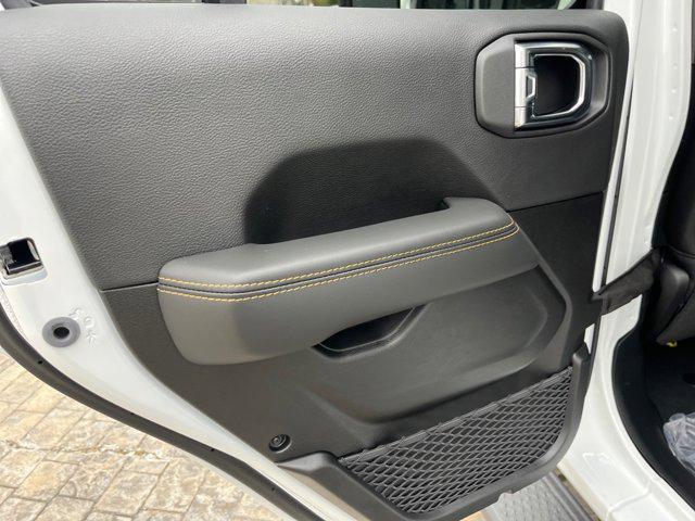 new 2025 Jeep Gladiator car, priced at $42,308