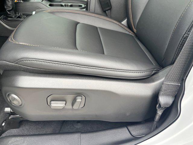 new 2025 Jeep Gladiator car, priced at $42,308