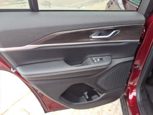 new 2025 Jeep Grand Cherokee car, priced at $47,804