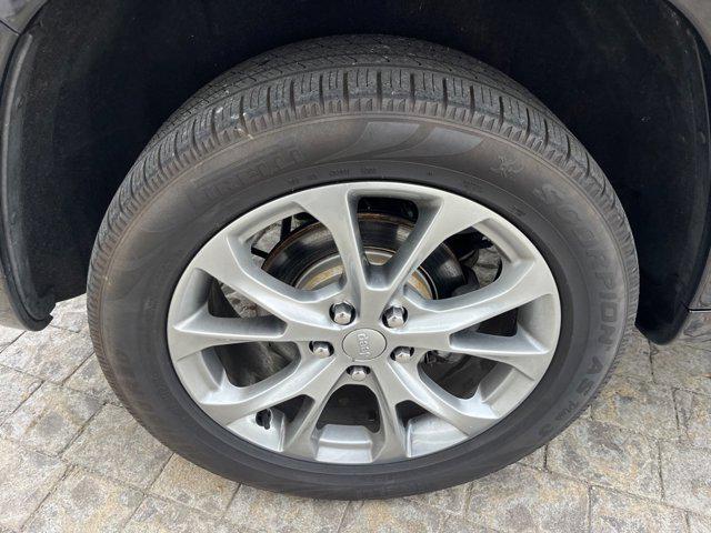 used 2021 Jeep Grand Cherokee car, priced at $27,995