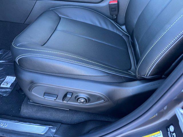 new 2025 Jeep Grand Cherokee L car, priced at $55,761